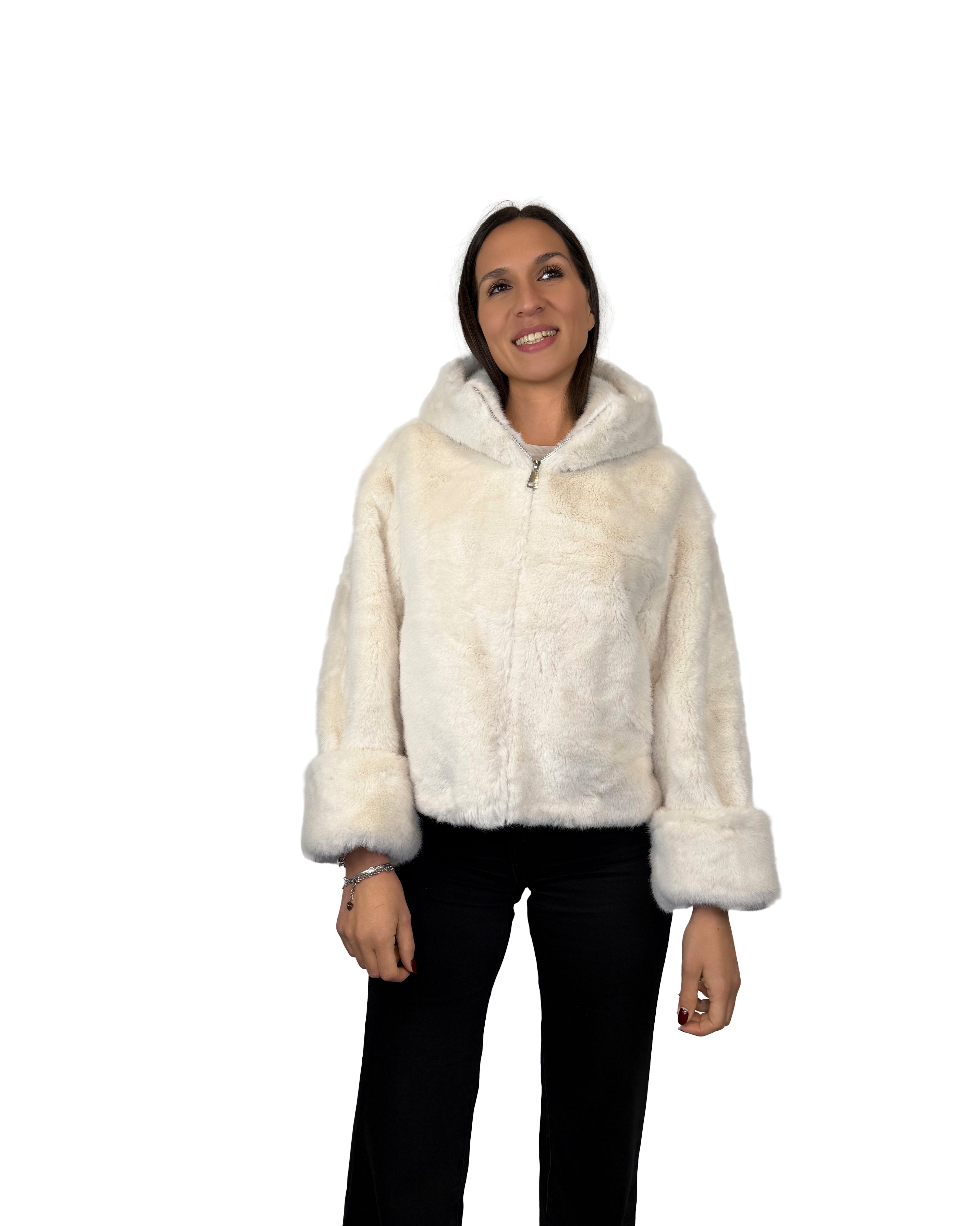 Eco pelliccia con cappuccio - PE2601