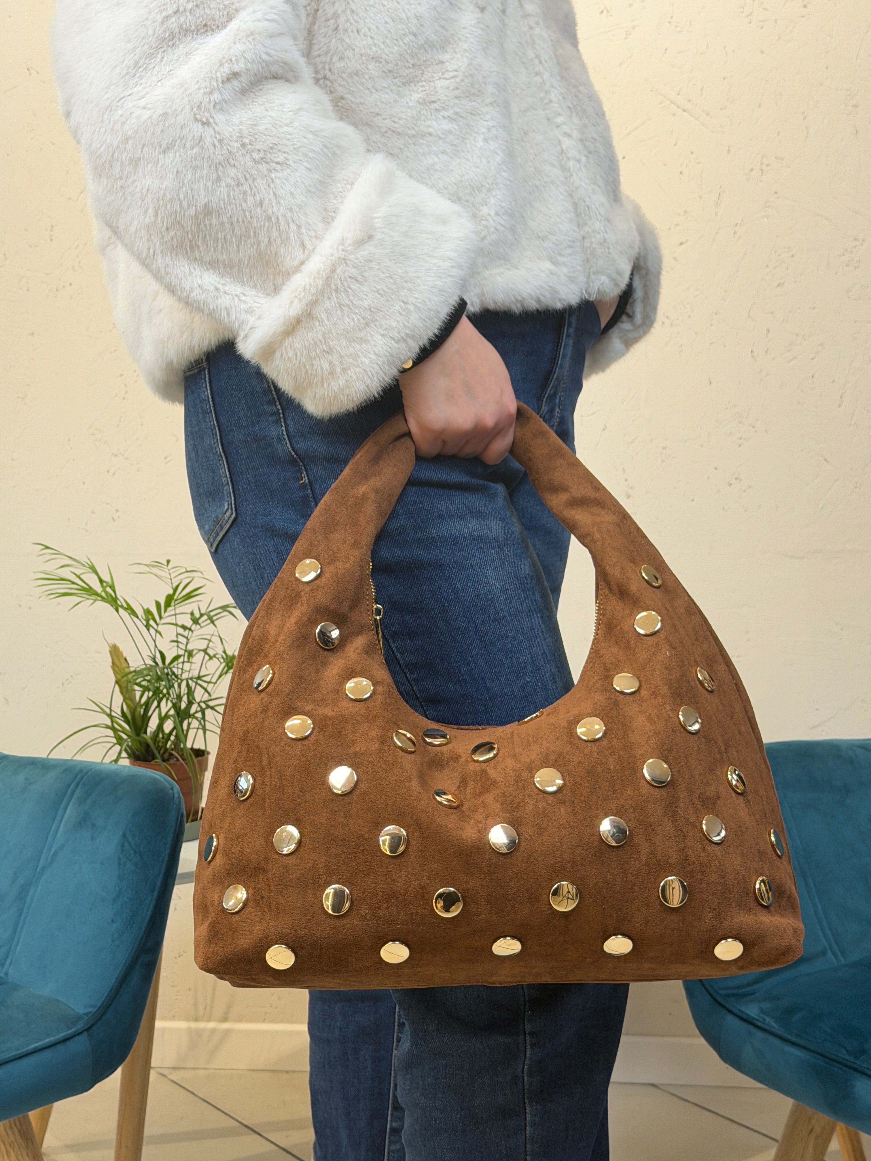 Borsa scamosciata con borchie - BS2605