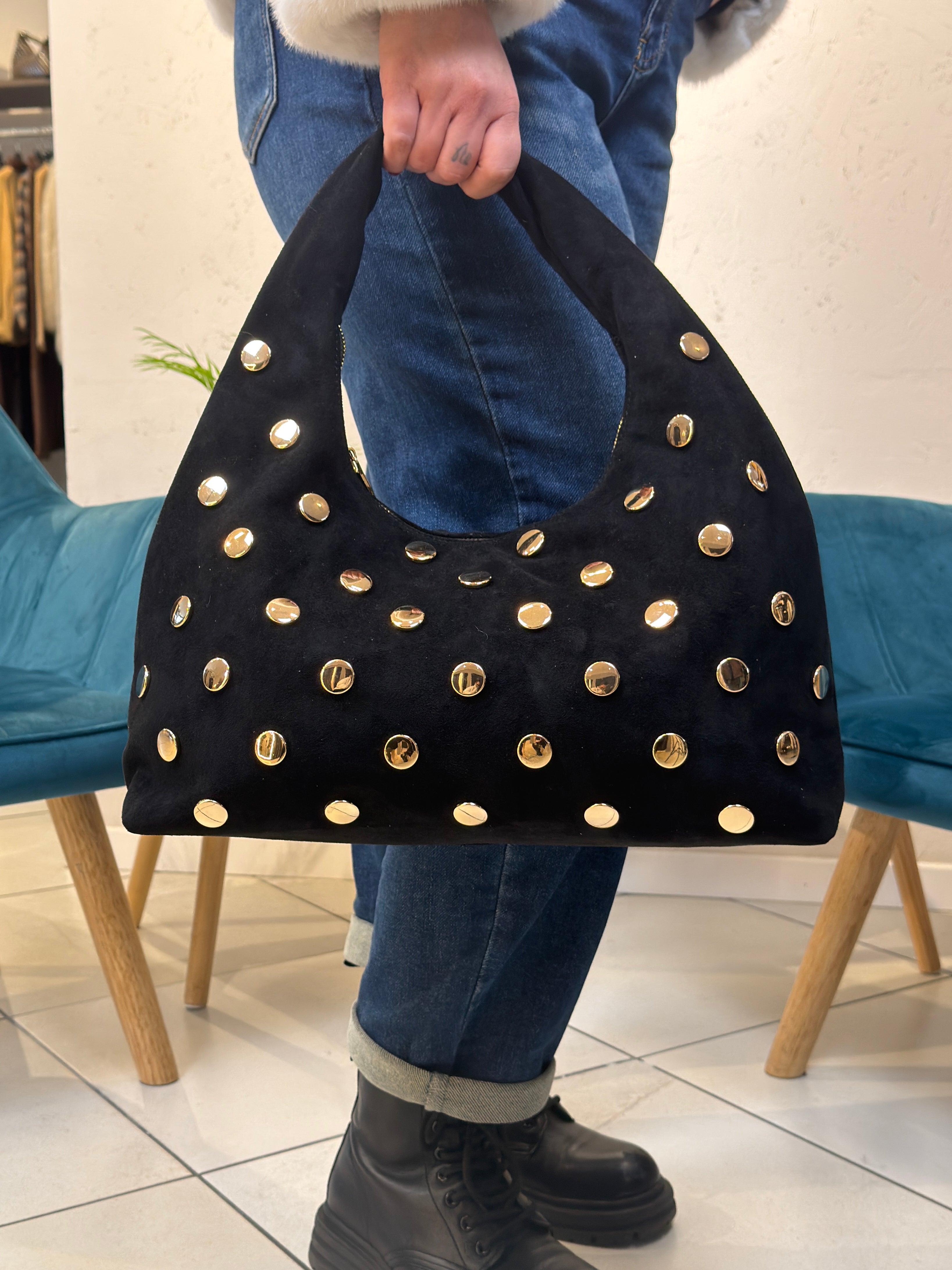 Borsa scamosciata con borchie - BS2605