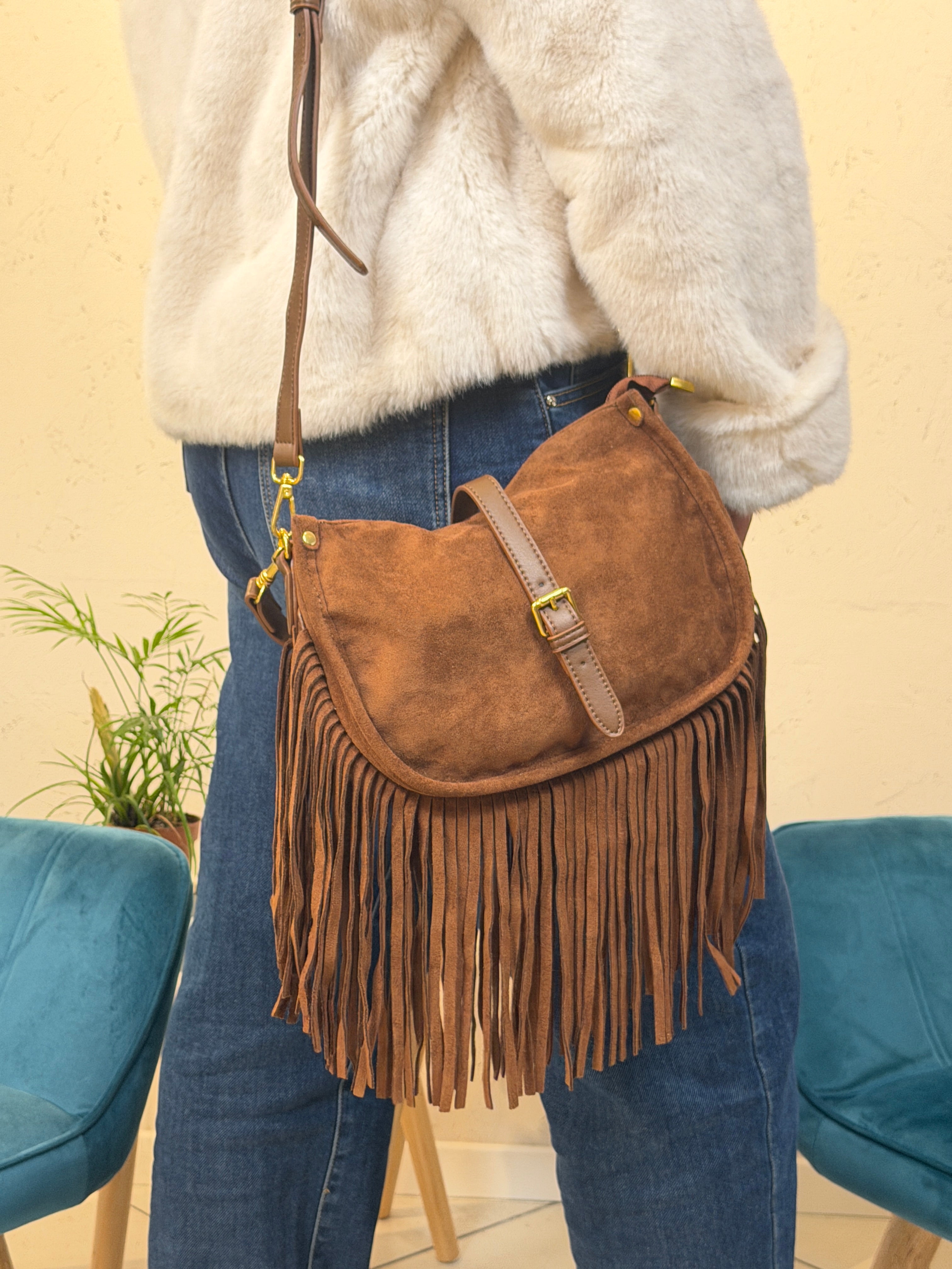 Borsa hobo scamosciata con frange - BS2606