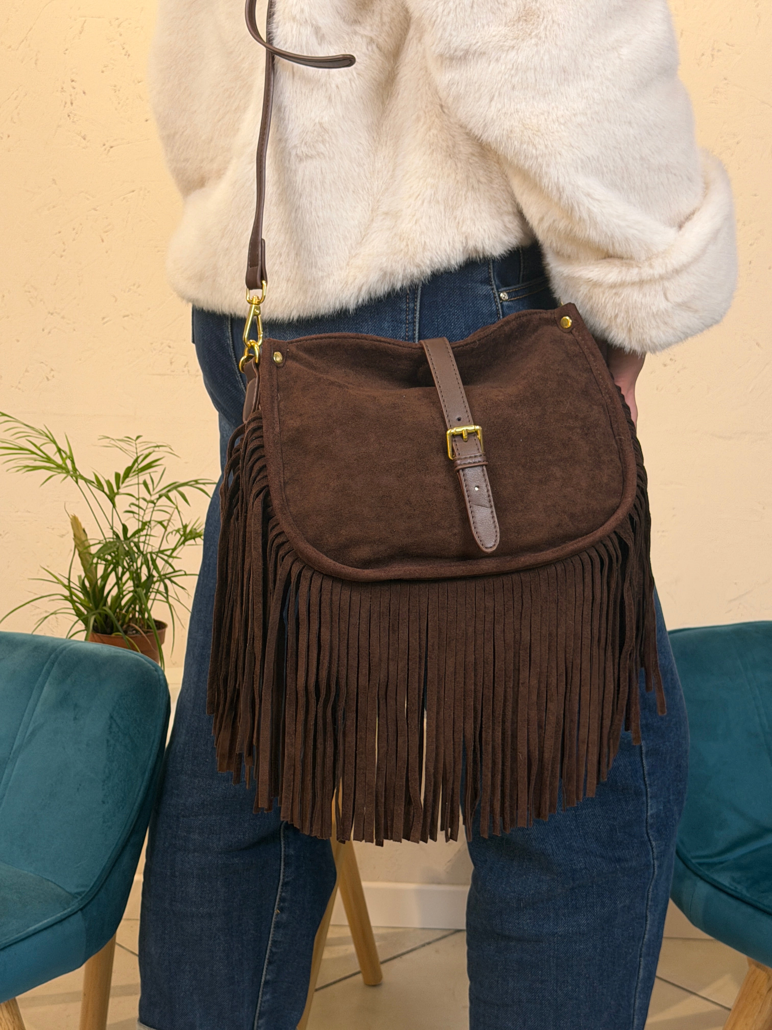 Borsa hobo scamosciata con frange - BS2606